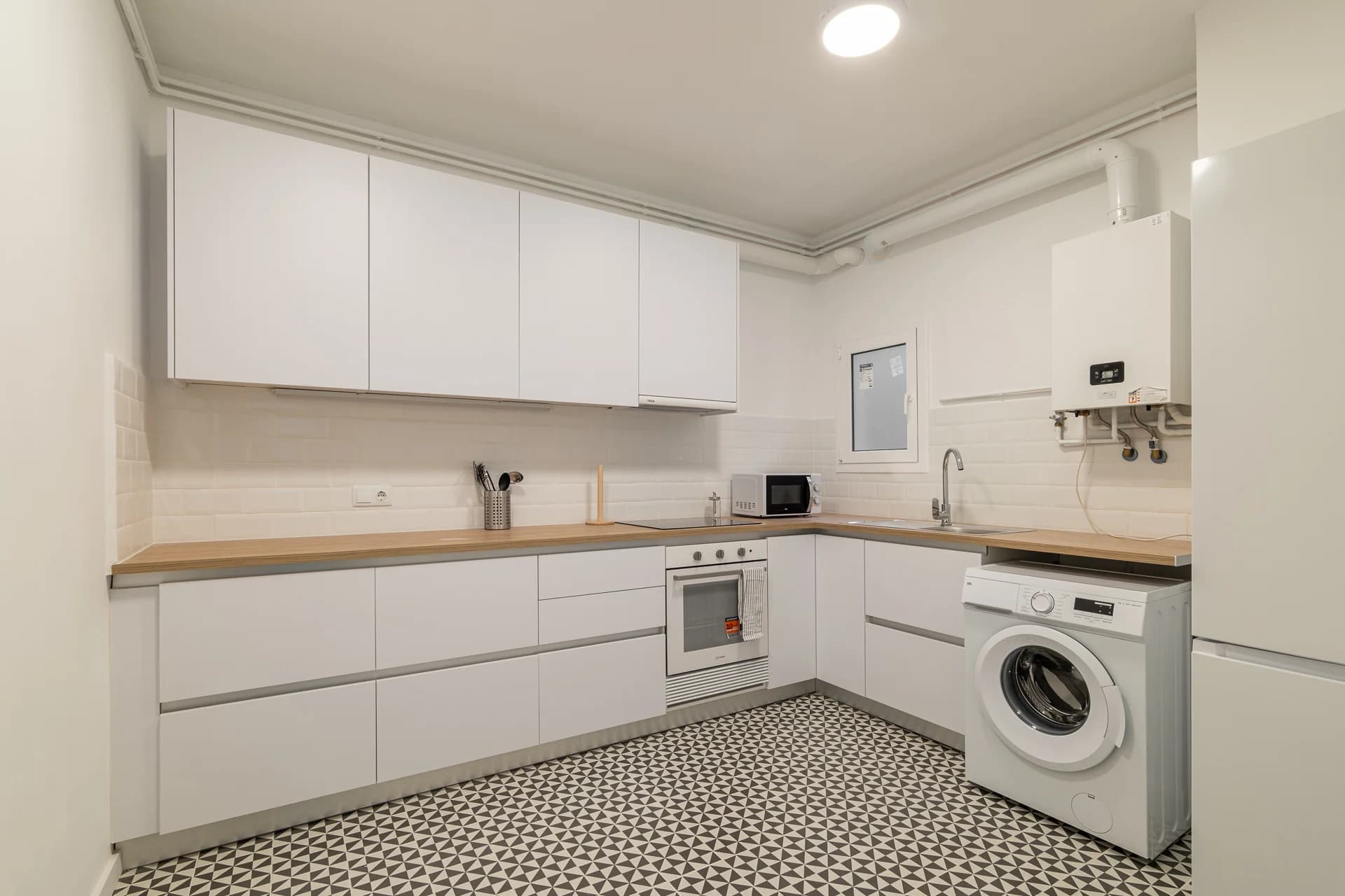 Kitchen 1