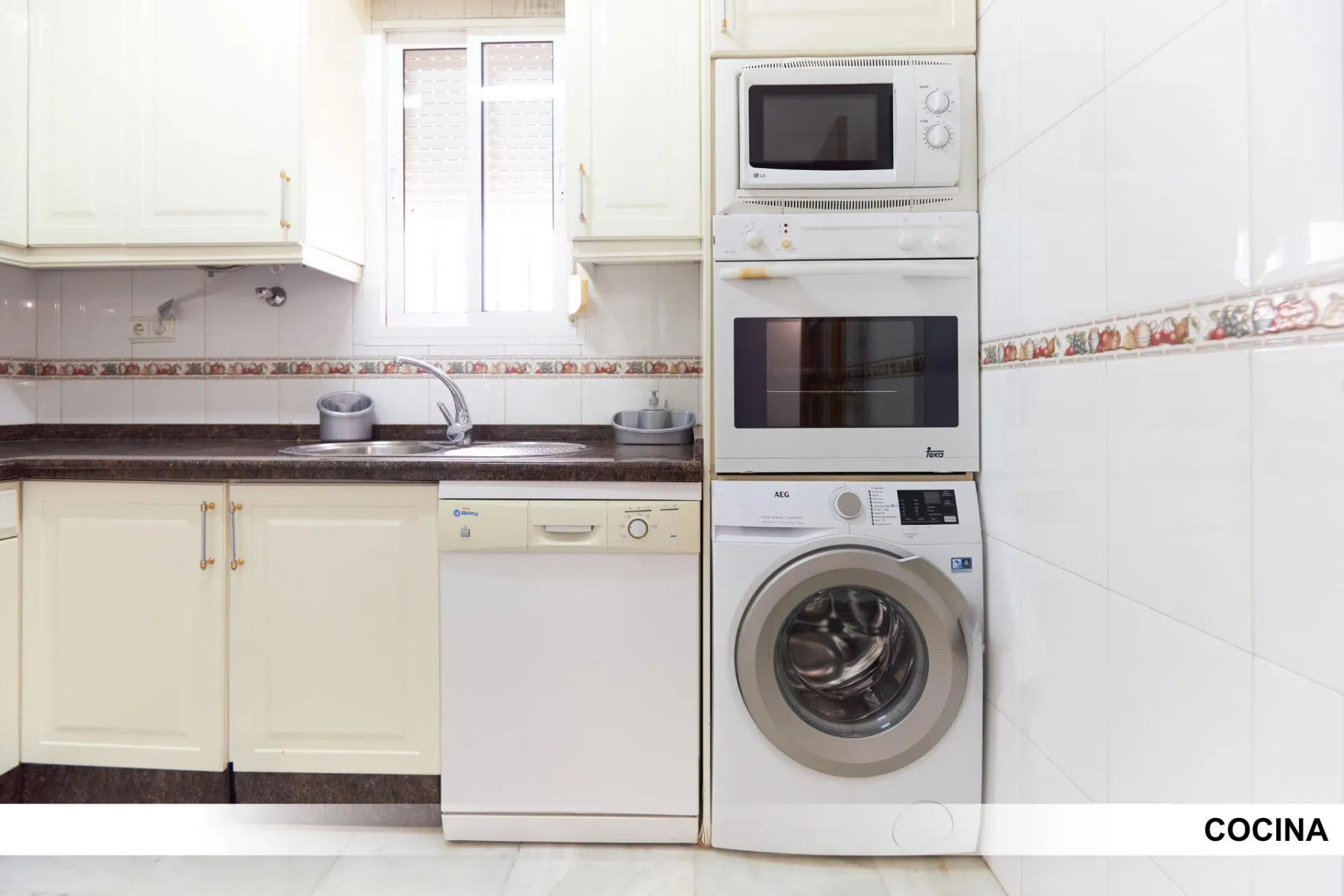 Kitchen 2
