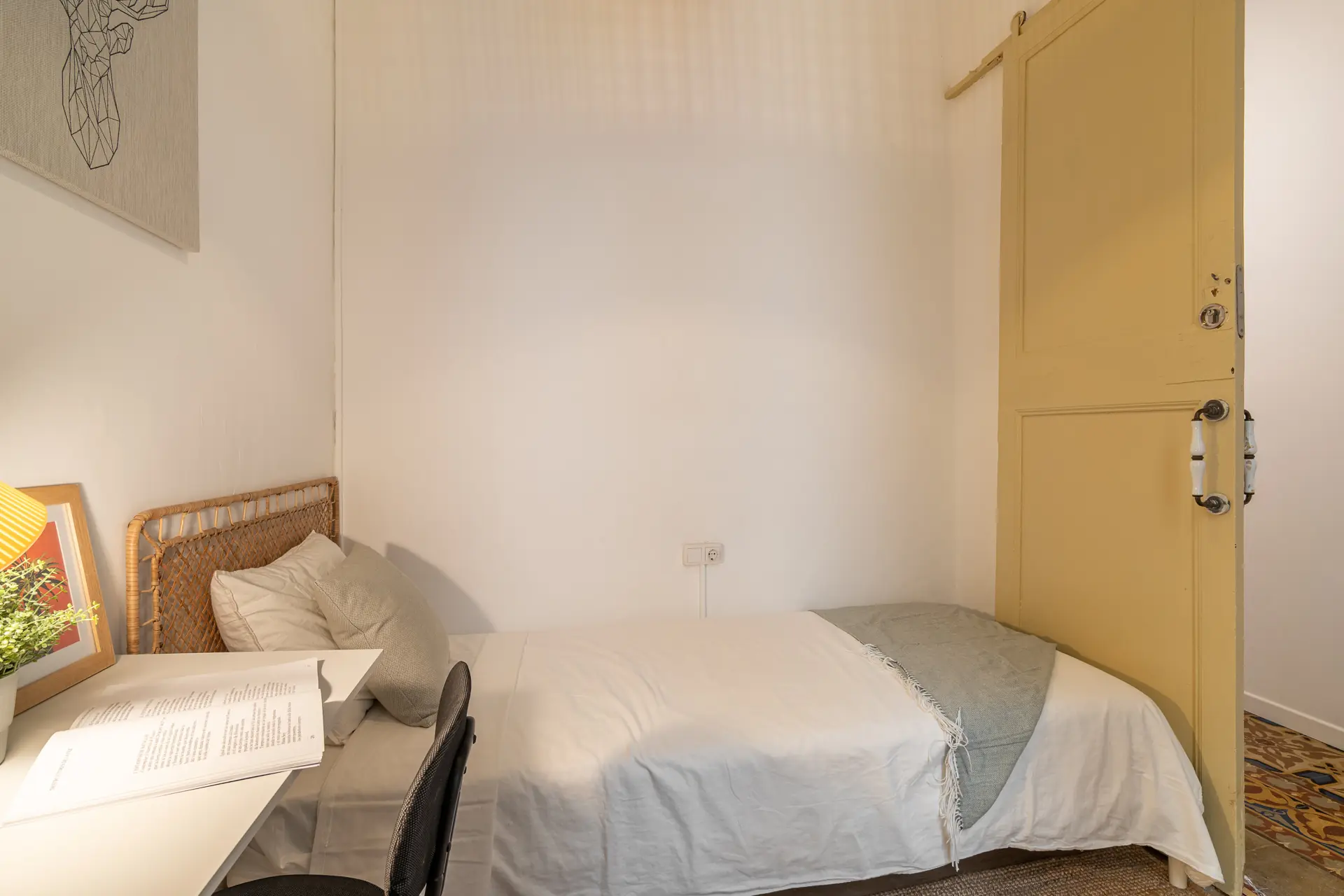 Private room in Barcelona photo 2