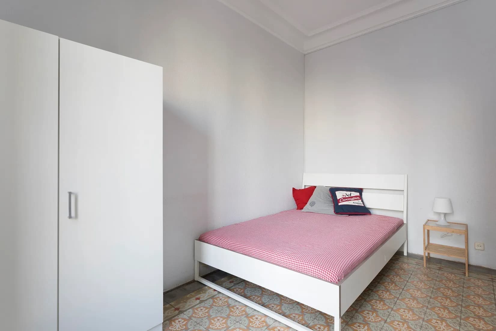 Private room in Barcelona photo 2